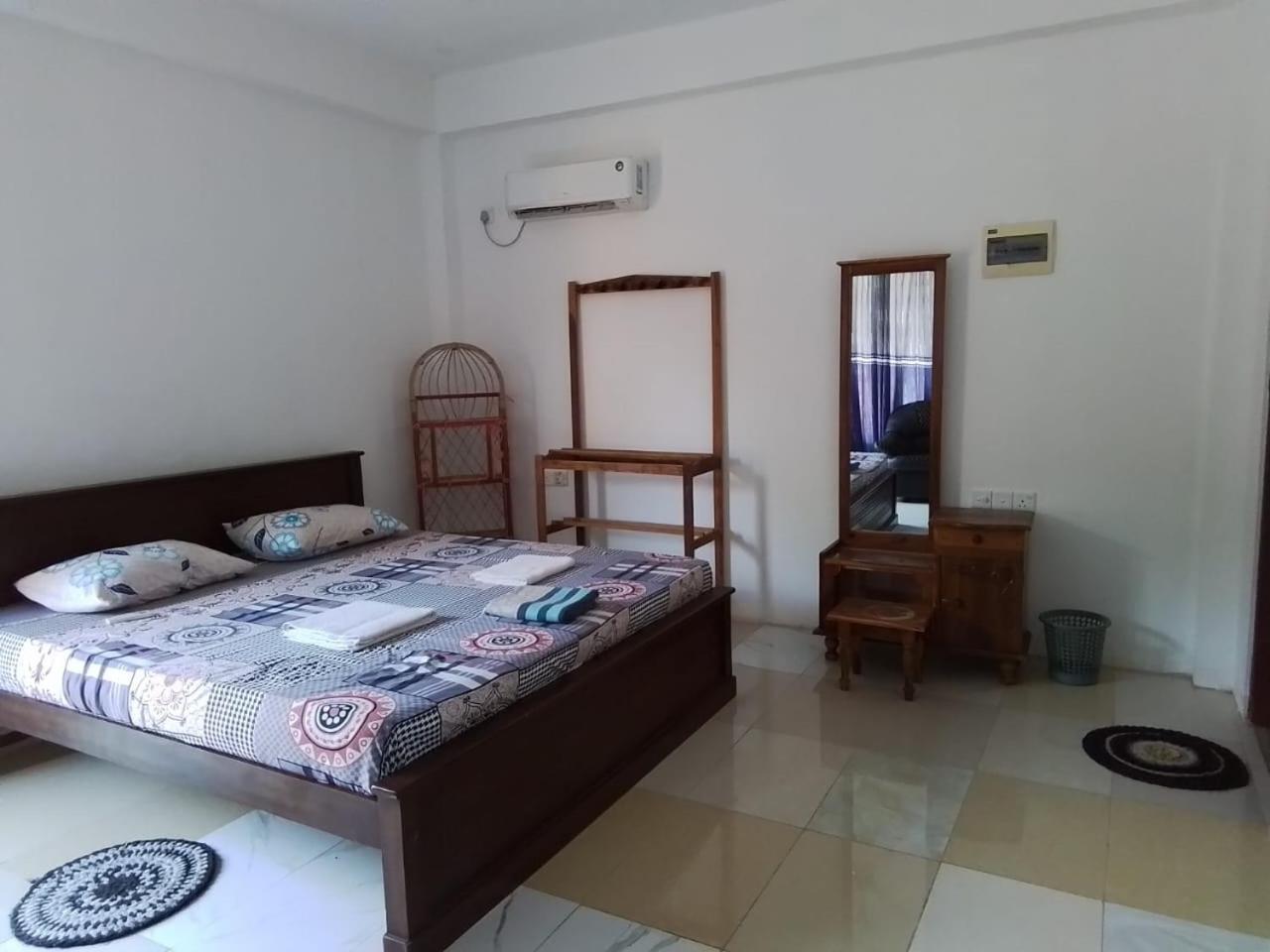 Dolphin Village Alankuda Екстериор снимка