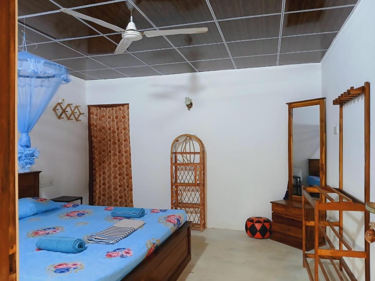 Dolphin Village Alankuda Екстериор снимка